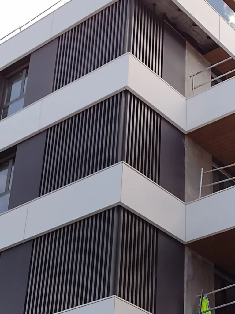 Servicio de montaje de ventanas y balcones. Madrid